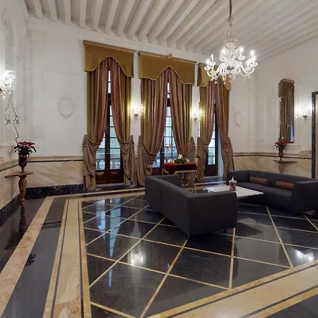 Edito Royal شقة سبليت